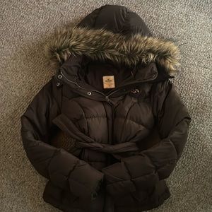 Hollister brown puffer